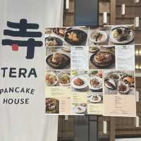 「大圍分店必食「焙茶疏乎厘pancake同原條蒲燒鰻魚日式旋風蛋包飯」