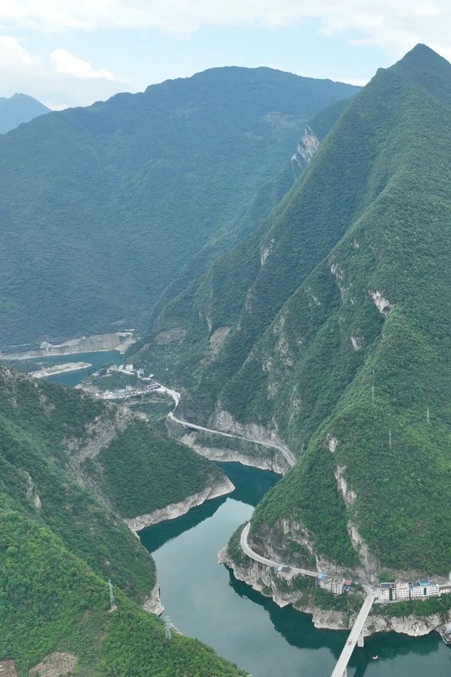 向西南 山高水險