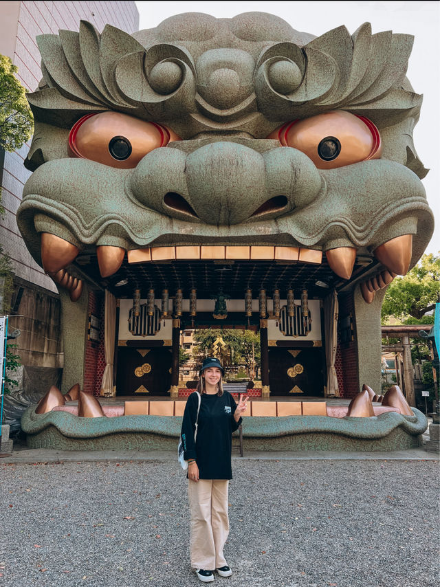 Impressive Lion Head at Namba Yasaka Shrine ⛩️