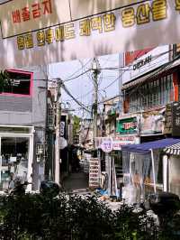 Daytime stroll at famous party district Itaewon