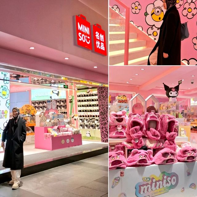 WINDOW SHOPPING AND BROWSING AT CHINA'S CUTEST SHOP : MINISO