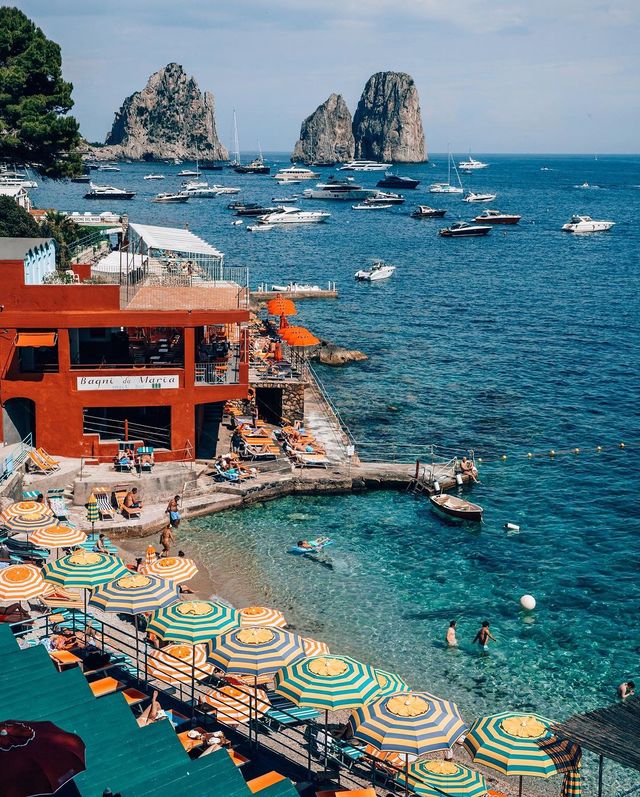 🏖️✨ Embracing the Rainbow: Captivating Colors of Capri! 🇮🇹🌈