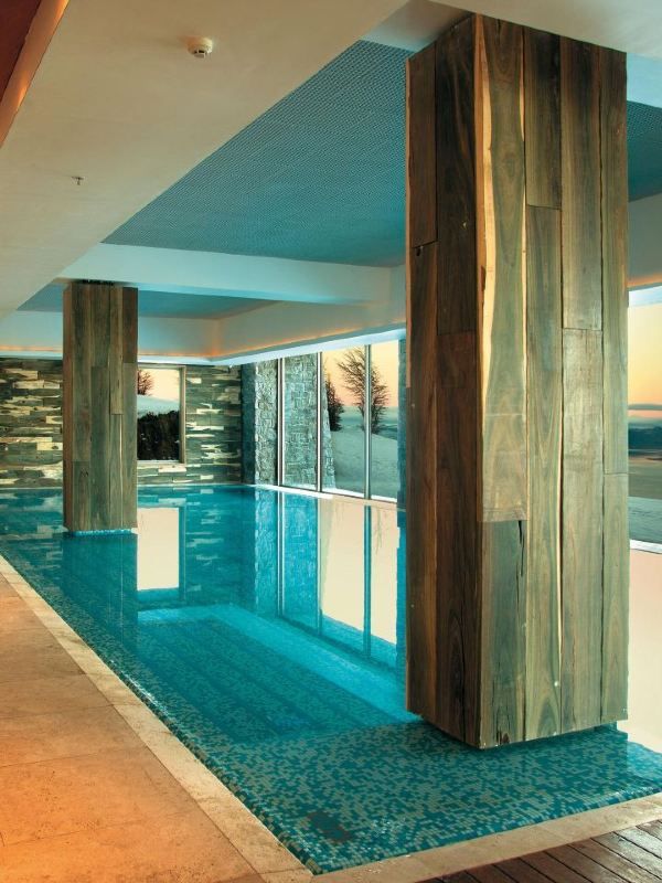 Ushuaia's Luxe Retreat: Arakur Resort & Spa 🏔️✨