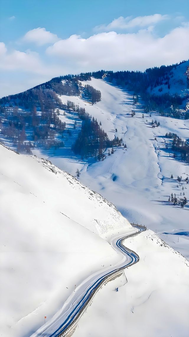 冬季的新疆；冰與雪的童話世界