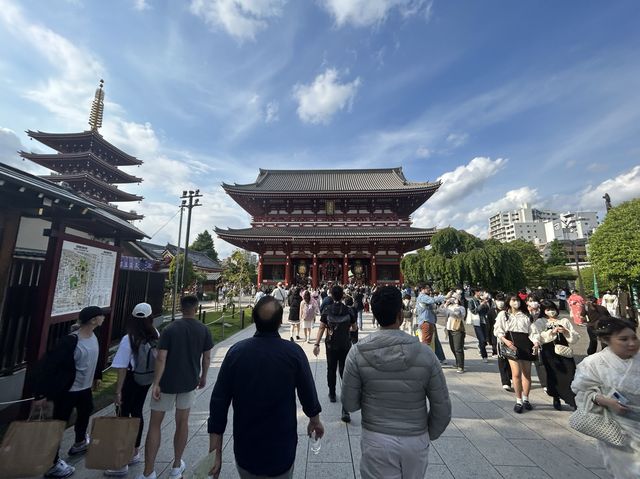 【東京たび】浅草寺でおみくじを。