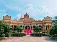 Visit Vinh Trang Temple