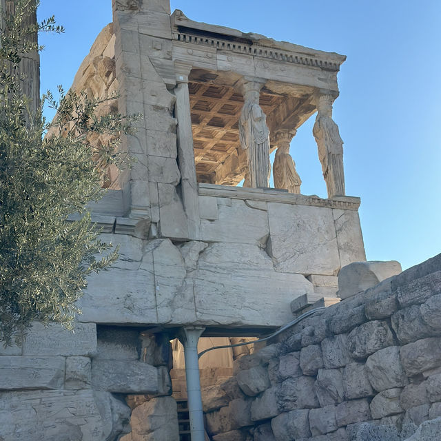 Exploring the Timeless Wonders of Athens’ Acropolis