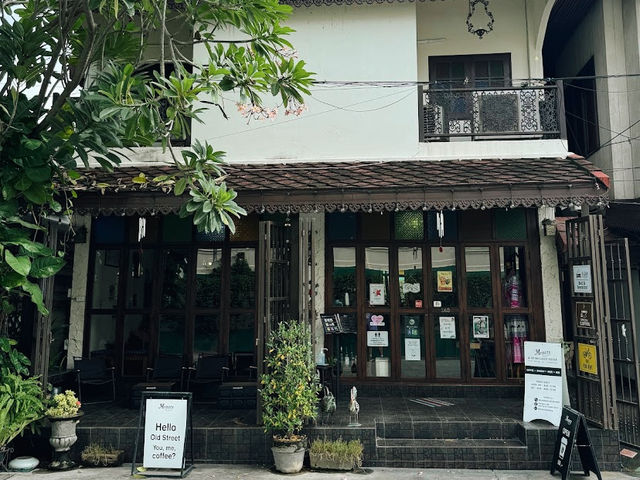 Memory Cafe & Guesthouse