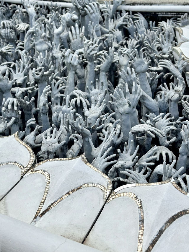 📍 Wat Rong Khun (White Temple), Chiang Rai, Thailand