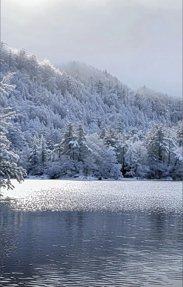 雪後的螺髻山，依然美得令人讚嘆