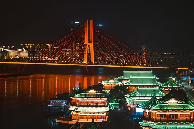 夜遊南昌滕王閣｜邂逅千年古韻的浪漫之夜。