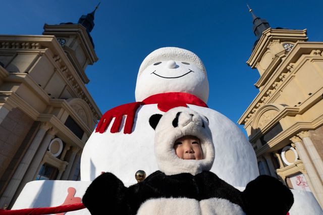 專屬於冰城的「網紅」大雪人又又又亮相了