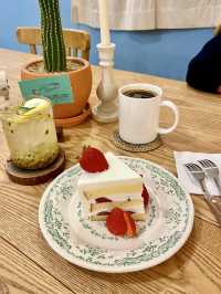 【釜山カフェ】田浦カフェ通りにある可愛い夜カフェ🍓🍰