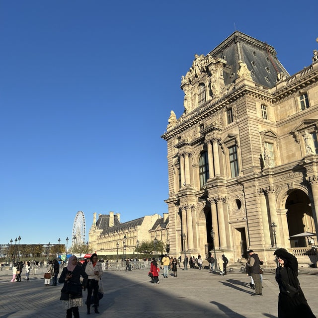 🖼️🎨 Louvre Museum, Paris France!