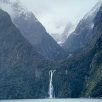 Milford Sound Unveiled: A Journey Through New Zealand’s Natural Wonderland!