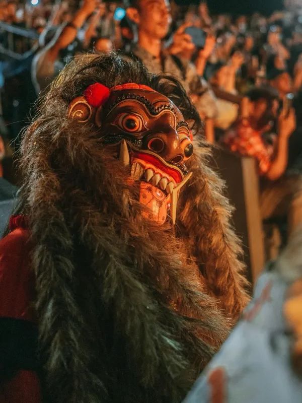 Don't Miss the Traditional Kecak Fire Dance in Bali!