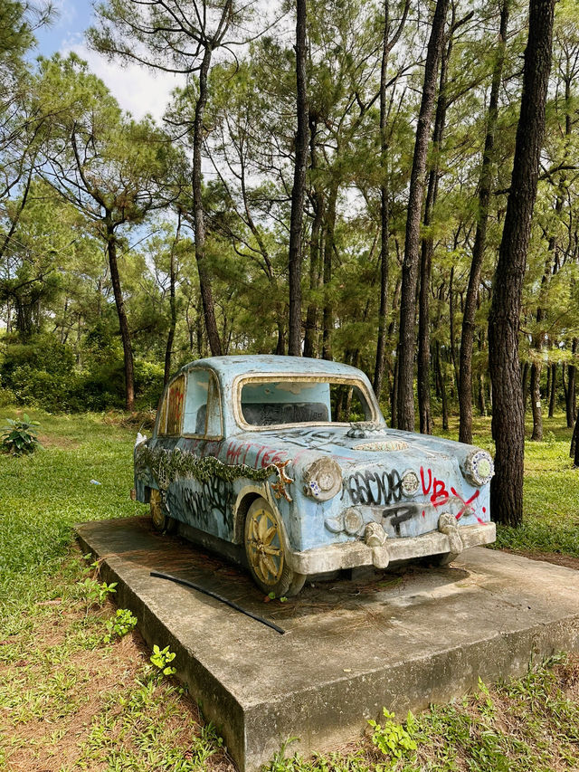 Abandoned water park in Vietnam 