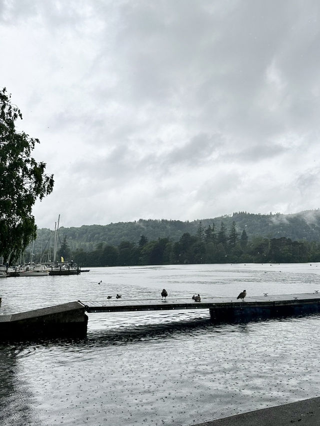 เที่ยว Windermere เมืองเล็กกลางธรรมชาติใน Lak