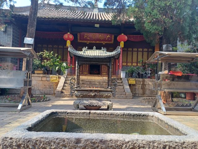 呈貢萬溪沖回龍寺——建在龍脈上的寺廟