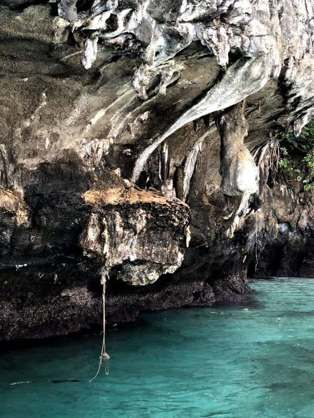 Island Hopping Day: The iconic movie scene Phi Phi Island 