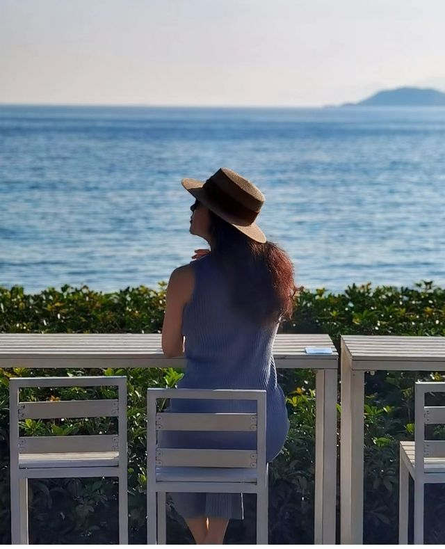 冬日海邊別有節日溫情