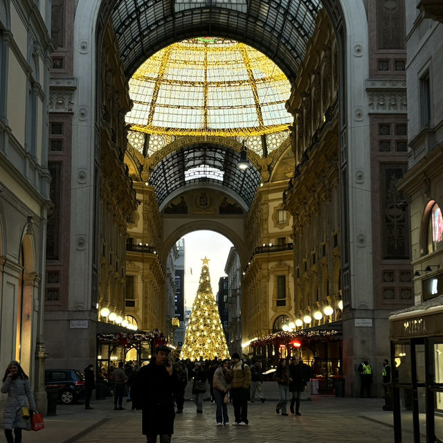 Milan Cathedral, Galleria Vittorio Emanuele II