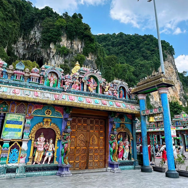 Batu Caves: A Stairway to Spiritual Splendor in Malaysia