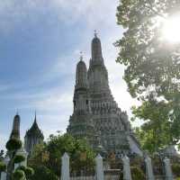 Walk Around Wat Arun 