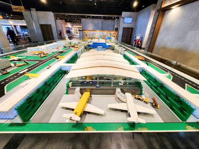 15萬塊LEGO打造出迷你桃園機場