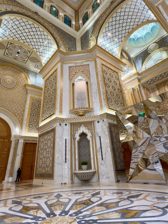 MOST LUXURY PALACE IN THE WORLD | QASR AL-WATAN