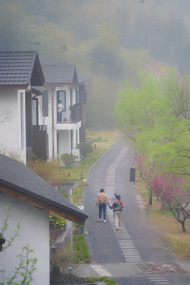 划艇挖筍遊樂場太愛安吉這家民宿了