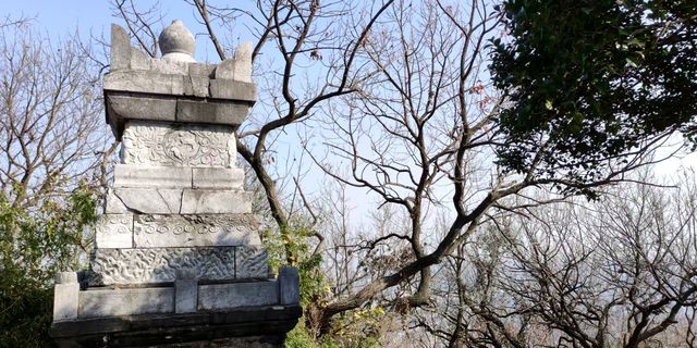 冬日登靈岩山