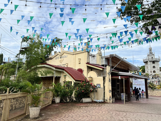 Simala Church Cebu - シマラ教会