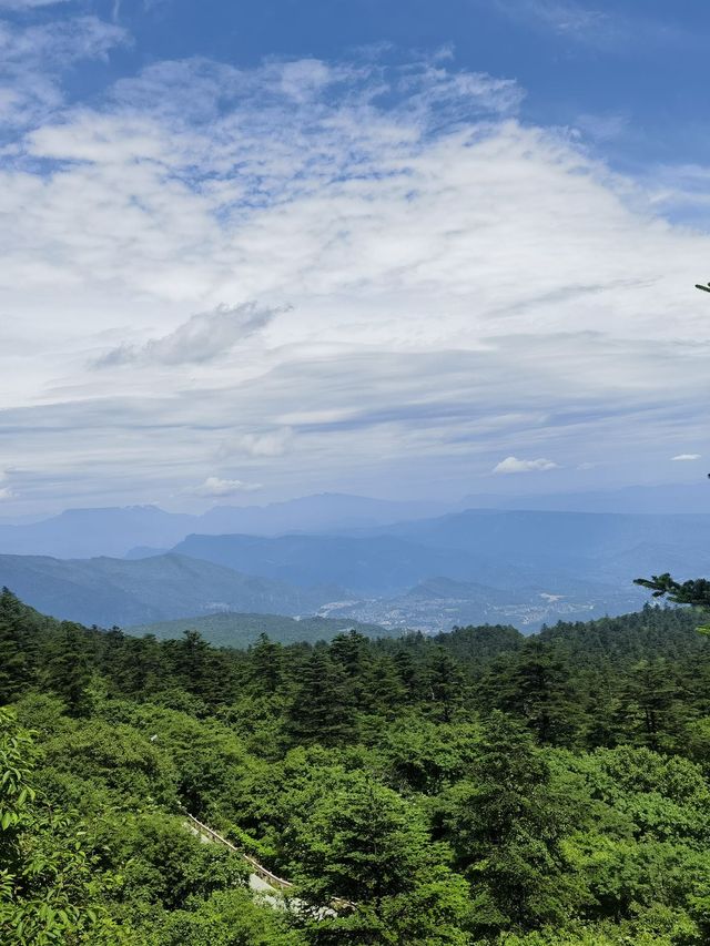 峨眉山2日遊 老友出行理想攻略