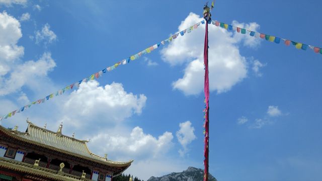 小西天朶咪寺，真的很大