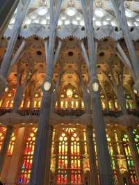 Gaudí’s Masterpiece: The Majestic Sagrada Família of Barcelona