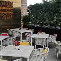 Pool Bar & Grill; Cool Dip & Snacks at Four Seasons KL