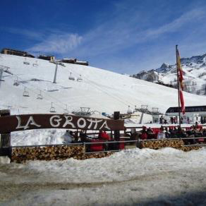 Cave restaurant in the mountain 