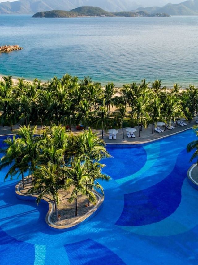 🌴🌊 Nha Trang's Top Stays: Beachfront Bliss & Luxury 🏖️🛏️