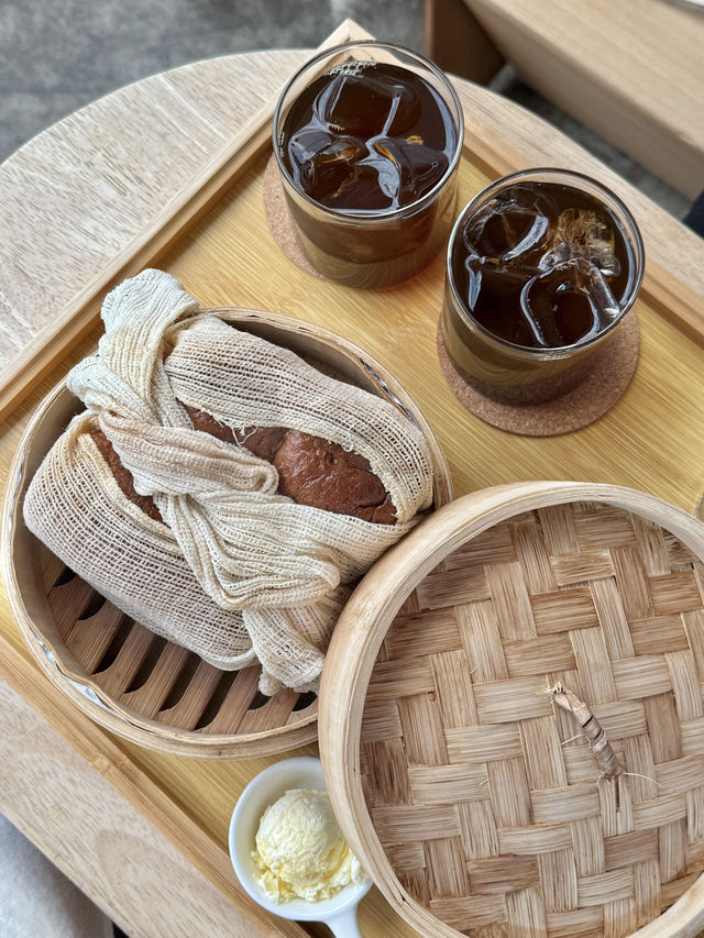 만두 찜기에 나오는 익선동 토스트 카페🍞