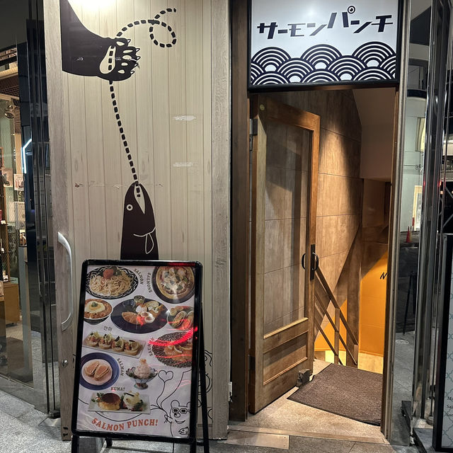 【名古屋観光】サーモンにまみれる💖贅沢サーモン専門店🐟ˎˊ˗