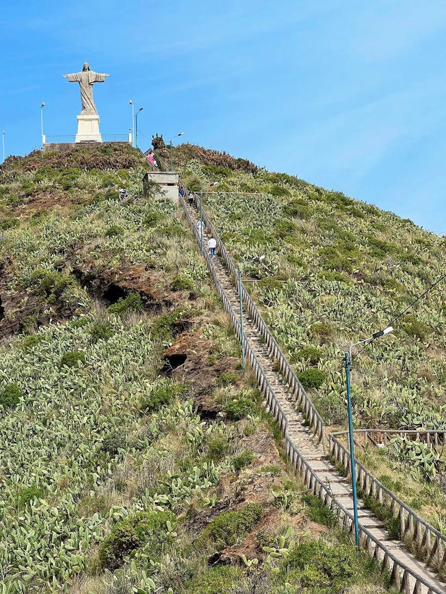 Wonderful hike to Cristo Rei 🗺️