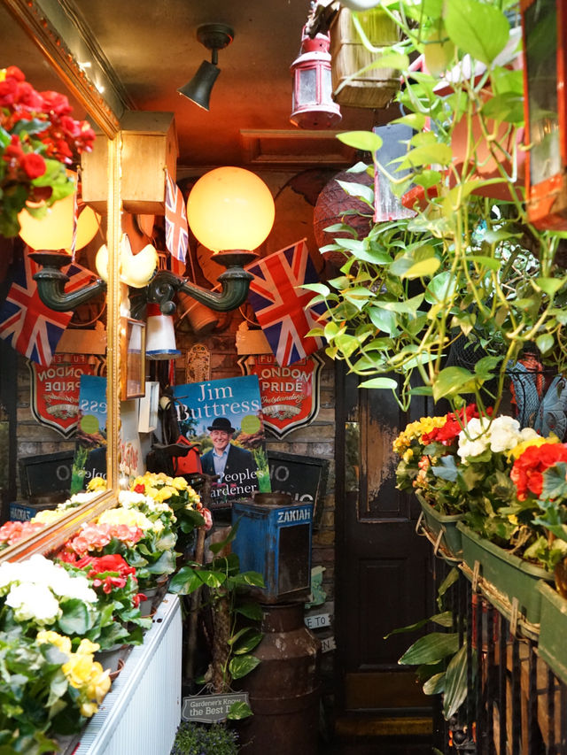 London | Hidden Thai restaurant in the bar