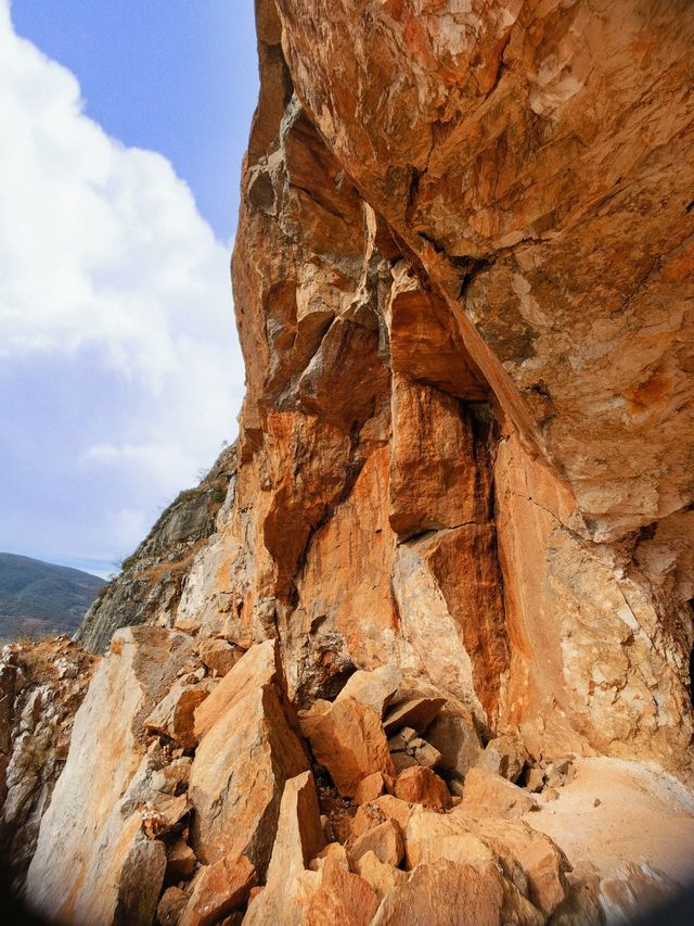 我的科幻旅行大片-富民馬牙洞探洞|風車山看風車