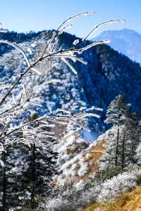 四川旅行｜美爆了的西嶺雪山，從早嗨到晚！