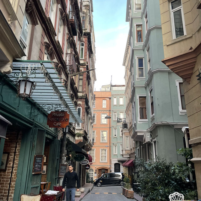 Hidden Gems in Istanbul’s Galata District, Türkiye 🇹🇷