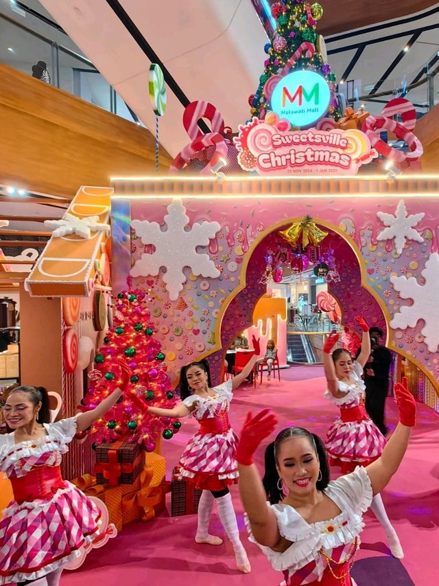 Sweetsville Christmas, Whimsical Candy-themed Decor at Melawati Mall