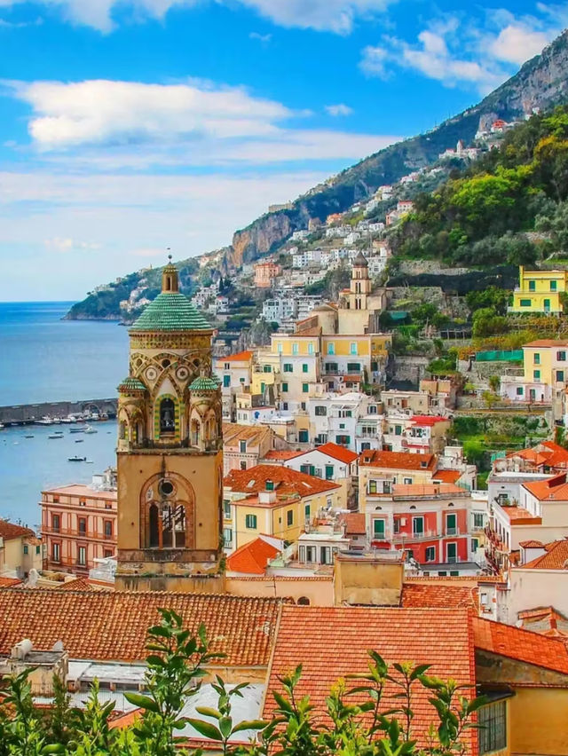 Amalfi from Italy  🇮🇹I cheerful living