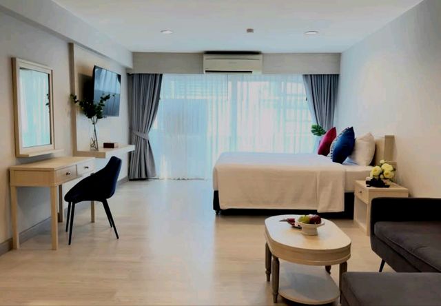 Budget stay at Furama Silom Hotel