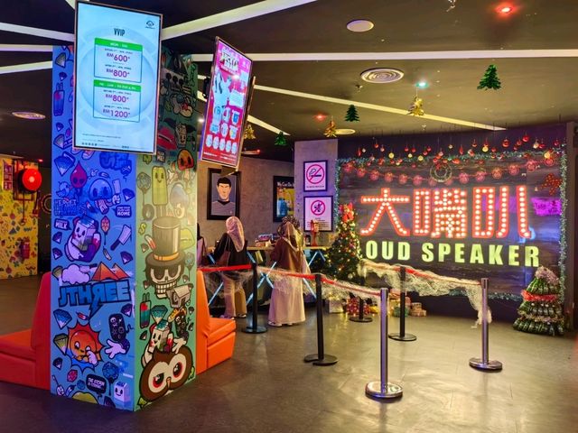 Loud Speaker, Family-friendly Karaoke Center